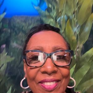 Meet your Posher, Thomasina